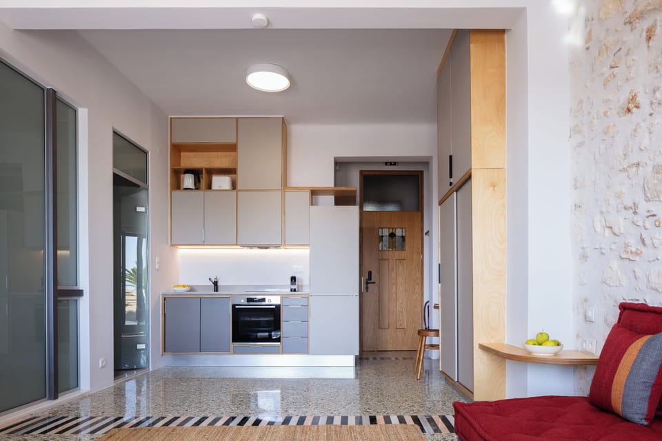 Comfort Apartment, Balcony, Sea View | Private kitchen | Electric kettle, toaster, highchair
