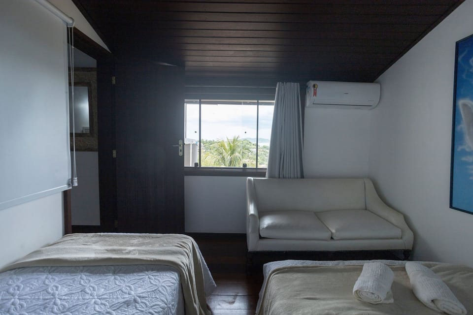 Deluxe Villa | 6 bedrooms, blackout drapes, iron/ironing board, free WiFi