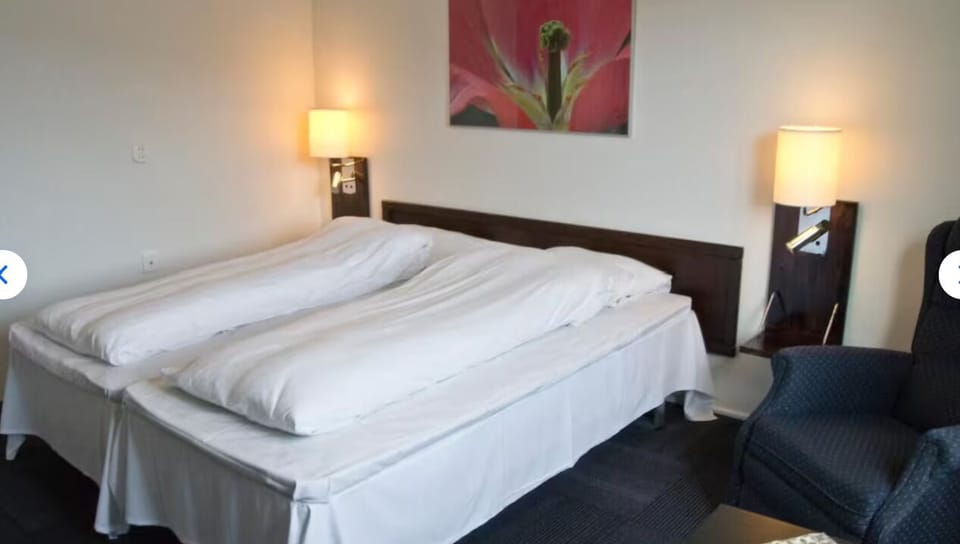 Family Triple Room, Lake View | Desk, laptop workspace, free WiFi, bed sheets