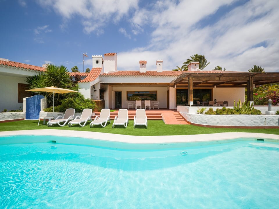Chalet | Pool | Indoor pool, outdoor pool