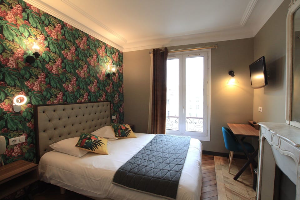 1 bedroom, premium bedding, in-room safe, desk