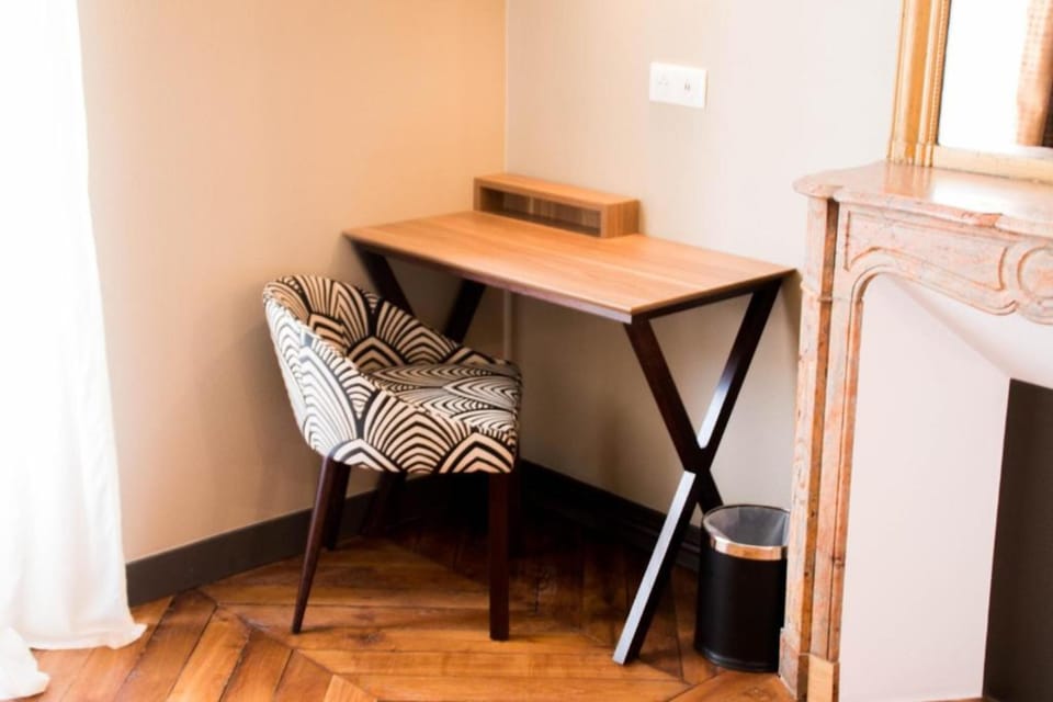 Double Room | 1 bedroom, premium bedding, in-room safe, desk