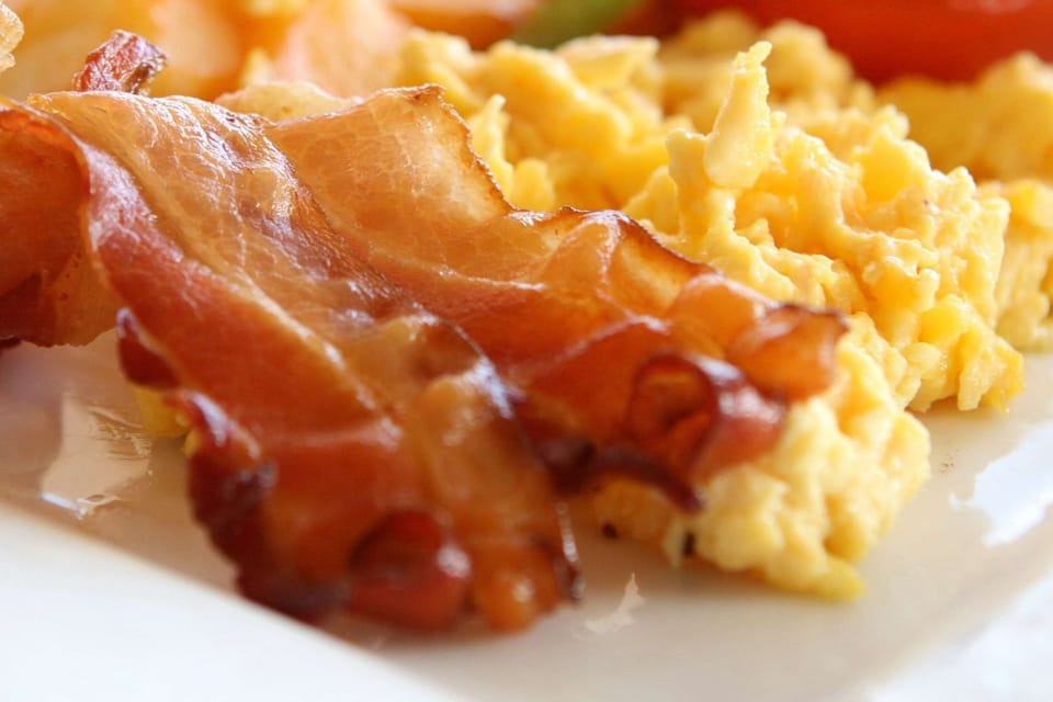 Daily buffet breakfast for a fee