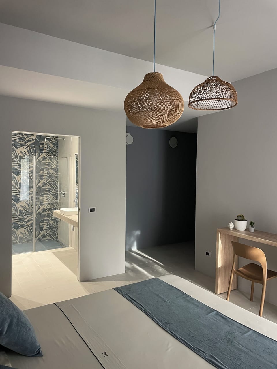 Superior Room, Garden View | In-room safe, individually furnished, desk, laptop workspace