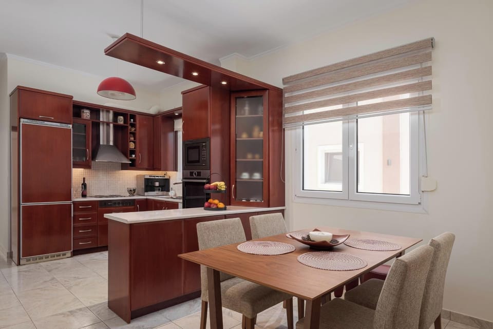 House, Patio, Mountain View | Private kitchen | Espresso maker, electric kettle, toaster, highchair