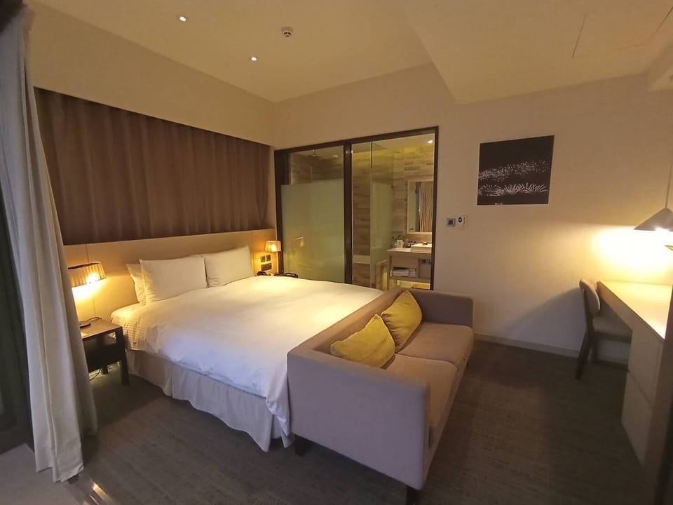 City View Double Room With Balcony | In-room safe, individually decorated, desk, iron/ironing board