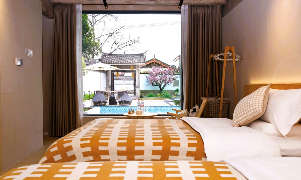 Classic Twin Room, Garden View | Premium bedding, down comforters, laptop workspace, blackout drapes