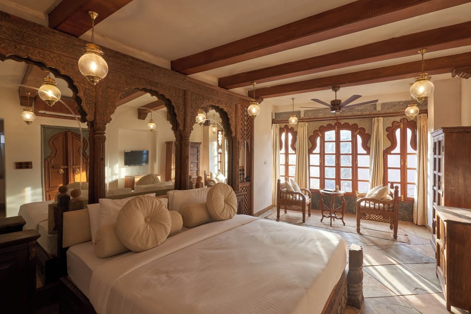Luxury Studio Suite | Premium bedding, soundproofing, free WiFi, bed sheets