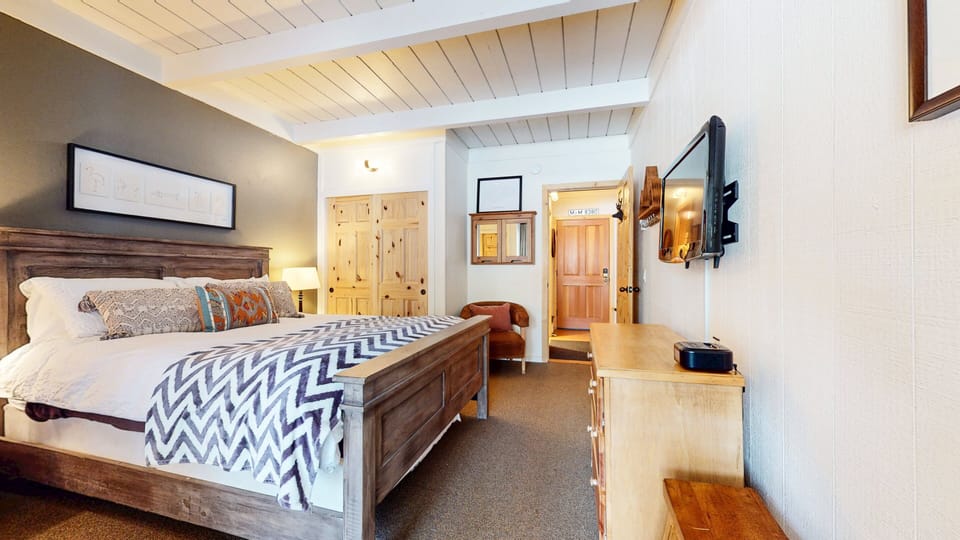 Condo, 3 Bedrooms | 3 bedrooms, WiFi (free)