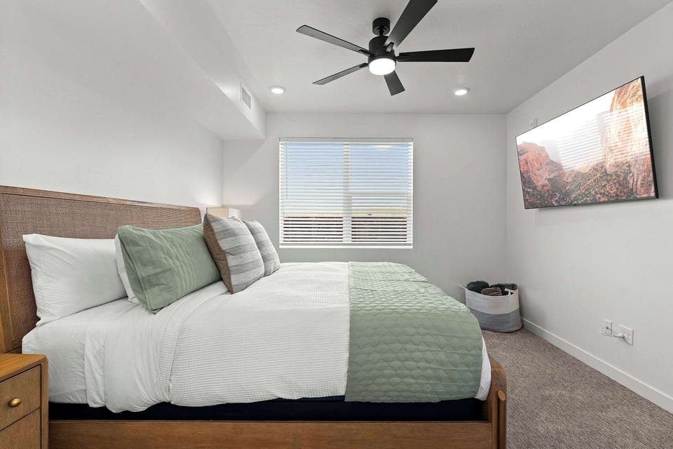 Condo, Multiple Beds, Kitchen (Cliffside Vista) | 2 bedrooms, individually decorated, individually furnished