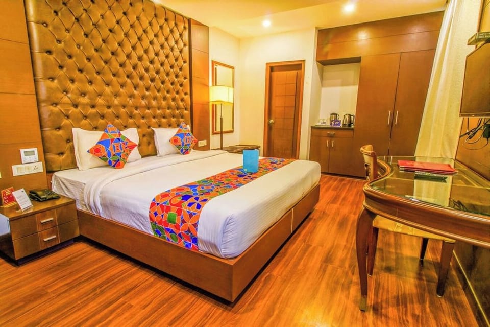 Premium Room | Desk, laptop workspace, soundproofing, free WiFi