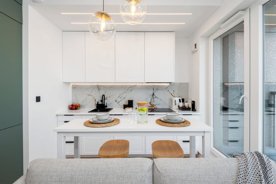 Superior Apartment, Balcony, City View | Private kitchen | Full-size fridge, oven, stovetop, dishwasher