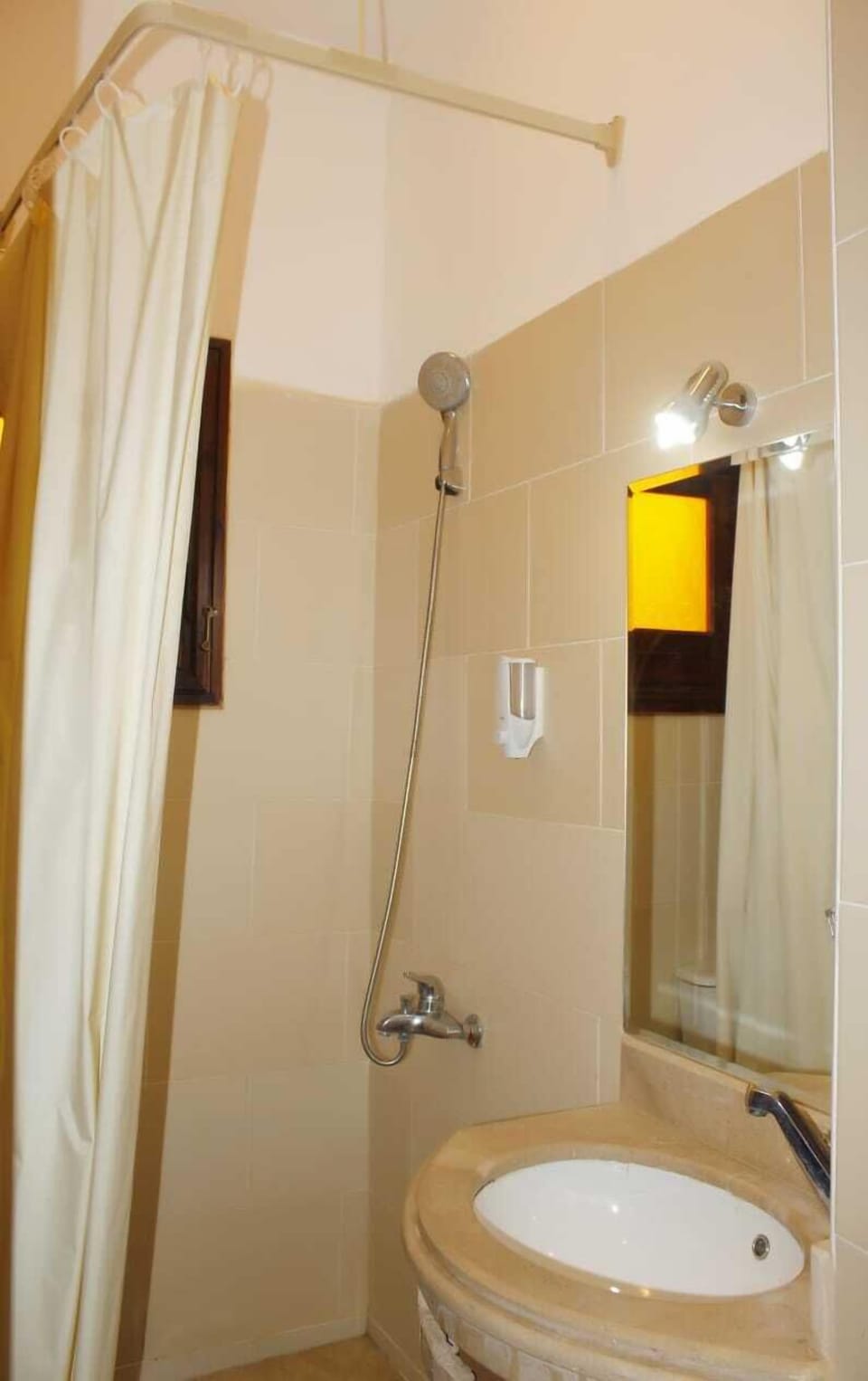 Apartment, 1 Bedroom | Bathroom | Shower, towels, soap, toilet paper