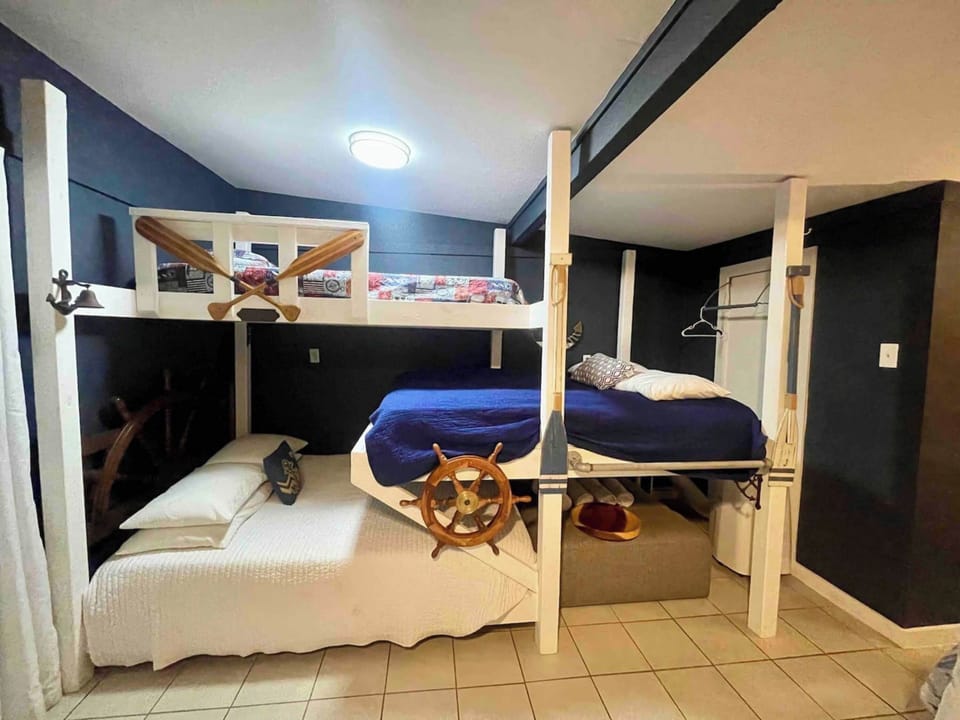 Signature Studio, 1 King Bed, Non Smoking, Pool View | Living area | 55-inch Smart TV with digital channels
