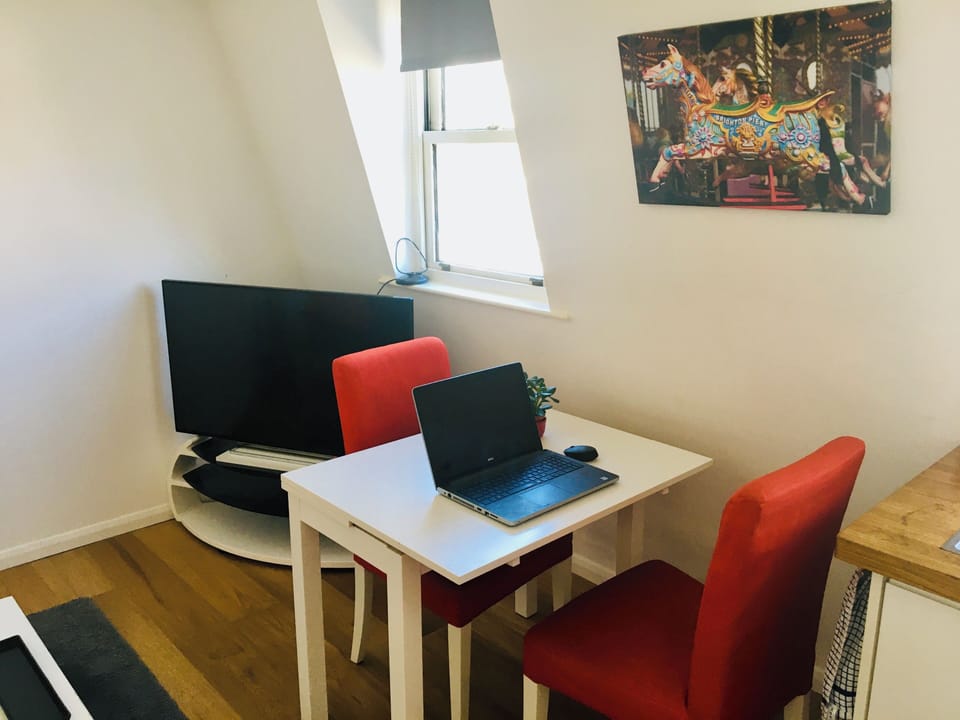 Apartment, 1 Bedroom, Smoking | Interior