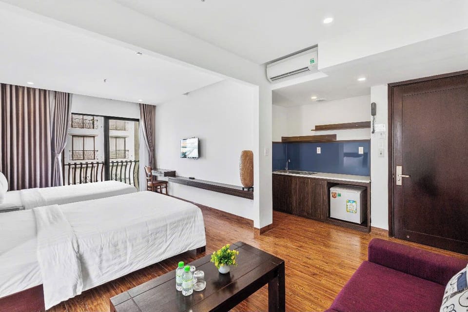Family Studio Suite, Balcony, Sea View | Desk, laptop workspace, soundproofing, WiFi (free)