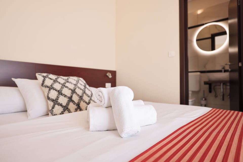 Classic Double Room, Balcony, Sea View | Soundproofing, free WiFi