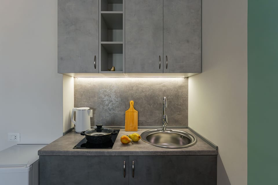 Comfort Studio, Balcony, Mountain View | Private kitchen