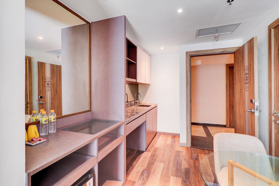 Junior Suite, Pool Access | Premium bedding, free WiFi, bed sheets
