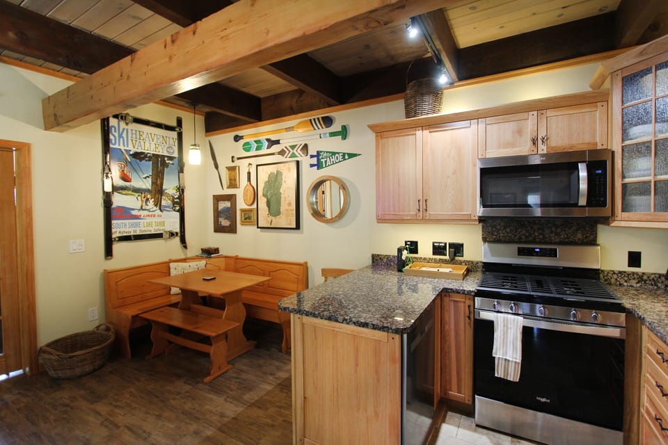 Condo, 1 Bedroom | Private kitchen | Coffee/tea maker, fridge, oven, toaster