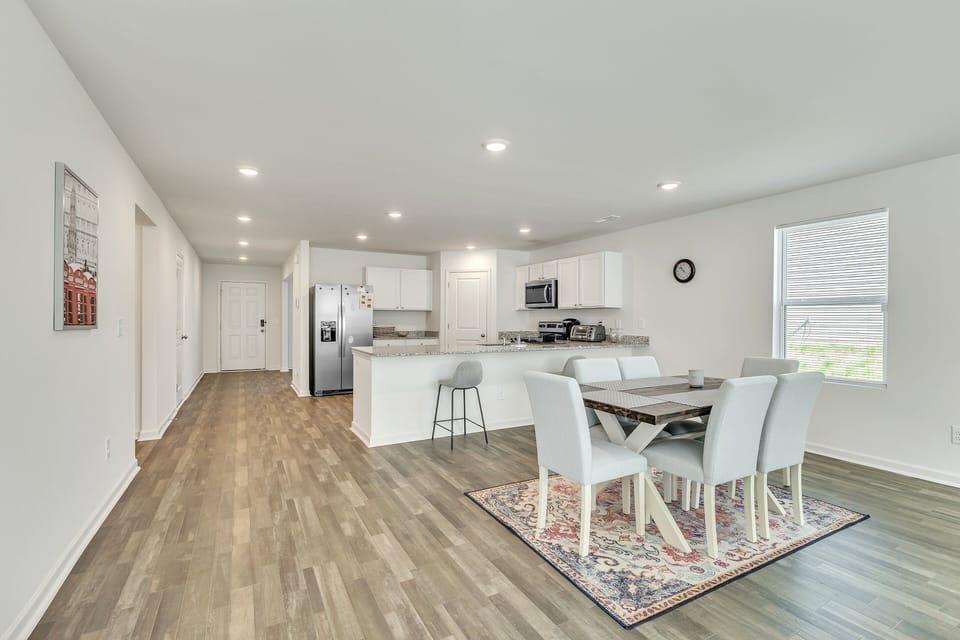 House, 5 Bedrooms | Dining