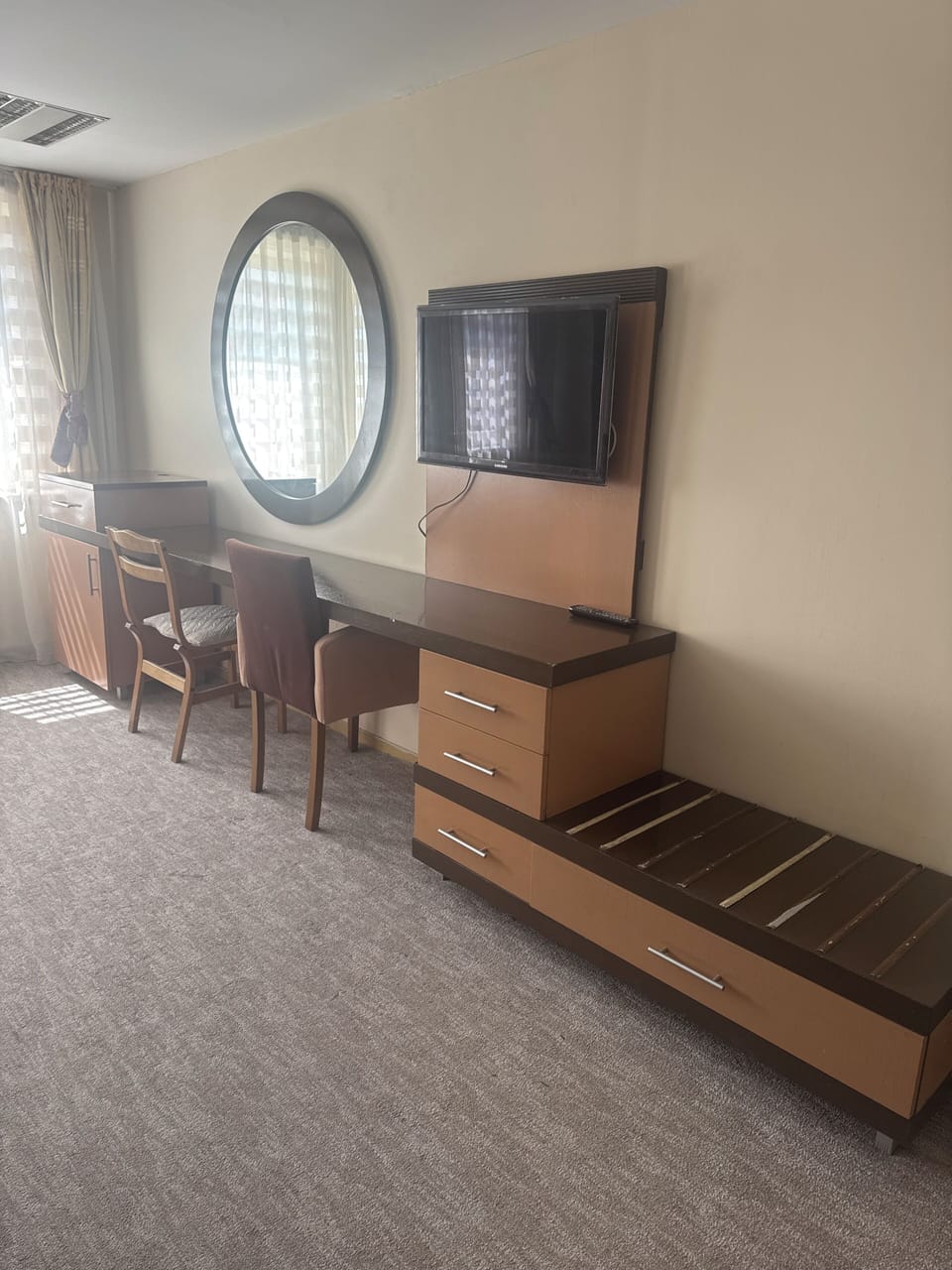 Maksimum uc kisilik oda | Minibar, desk, laptop workspace, soundproofing