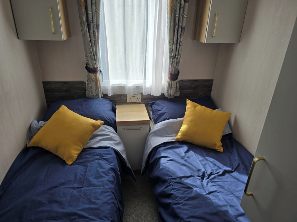 Cabin | 3 bedrooms, iron/ironing board, free WiFi, bed sheets