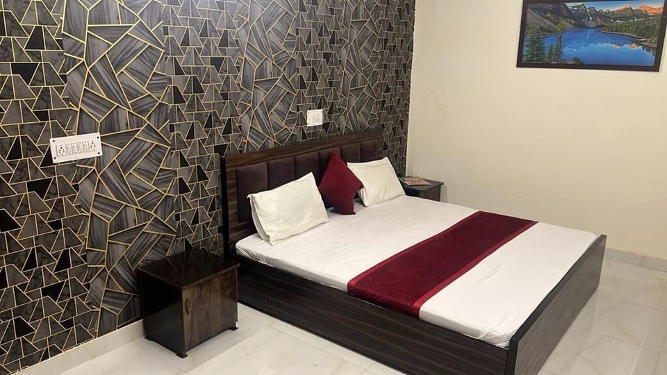 Deluxe Triple Room | Laptop workspace, WiFi (free)