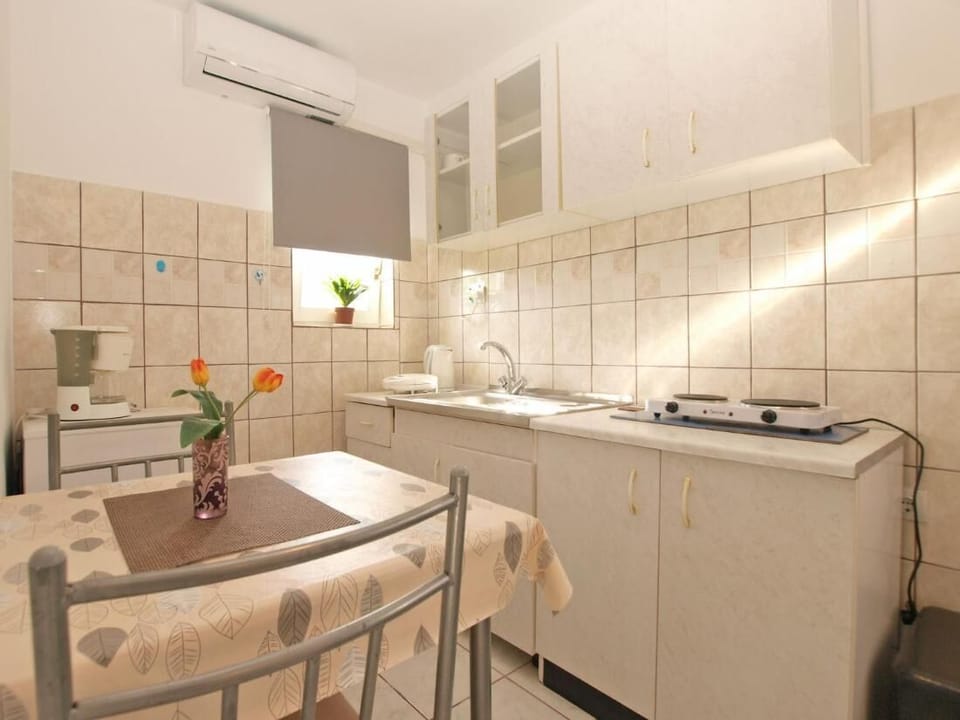 Studio, 1 Bedroom, Terrace, Garden View | Interior