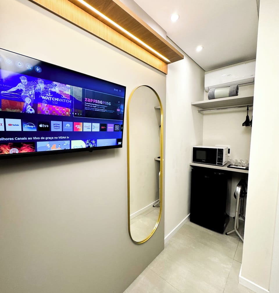 Standard Room, Private Bathroom | Minibar, desk, laptop workspace, blackout drapes