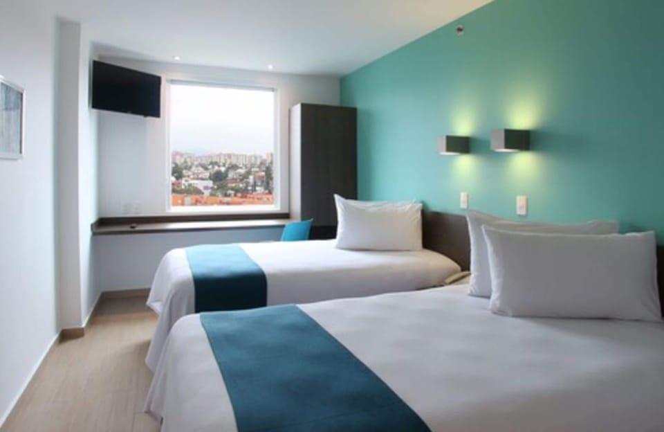 Superior Twin Room, 2 Twin Beds, City View | In-room safe, desk, free WiFi, bed sheets