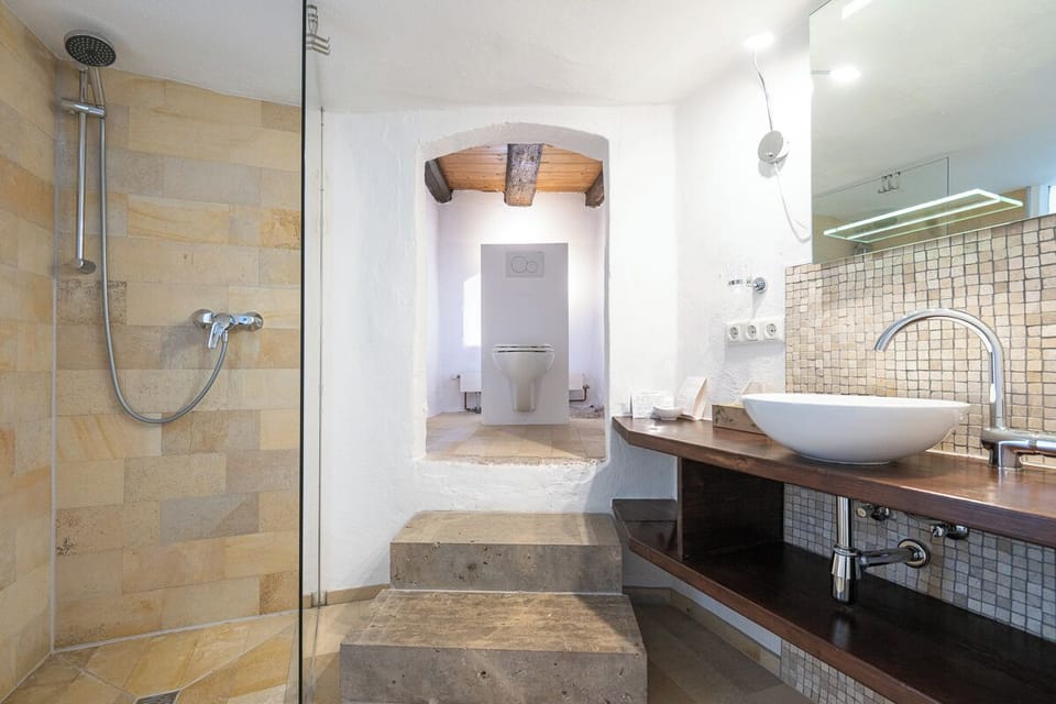 Junior Suite | Bathroom | Hair dryer, towels, soap, toilet paper
