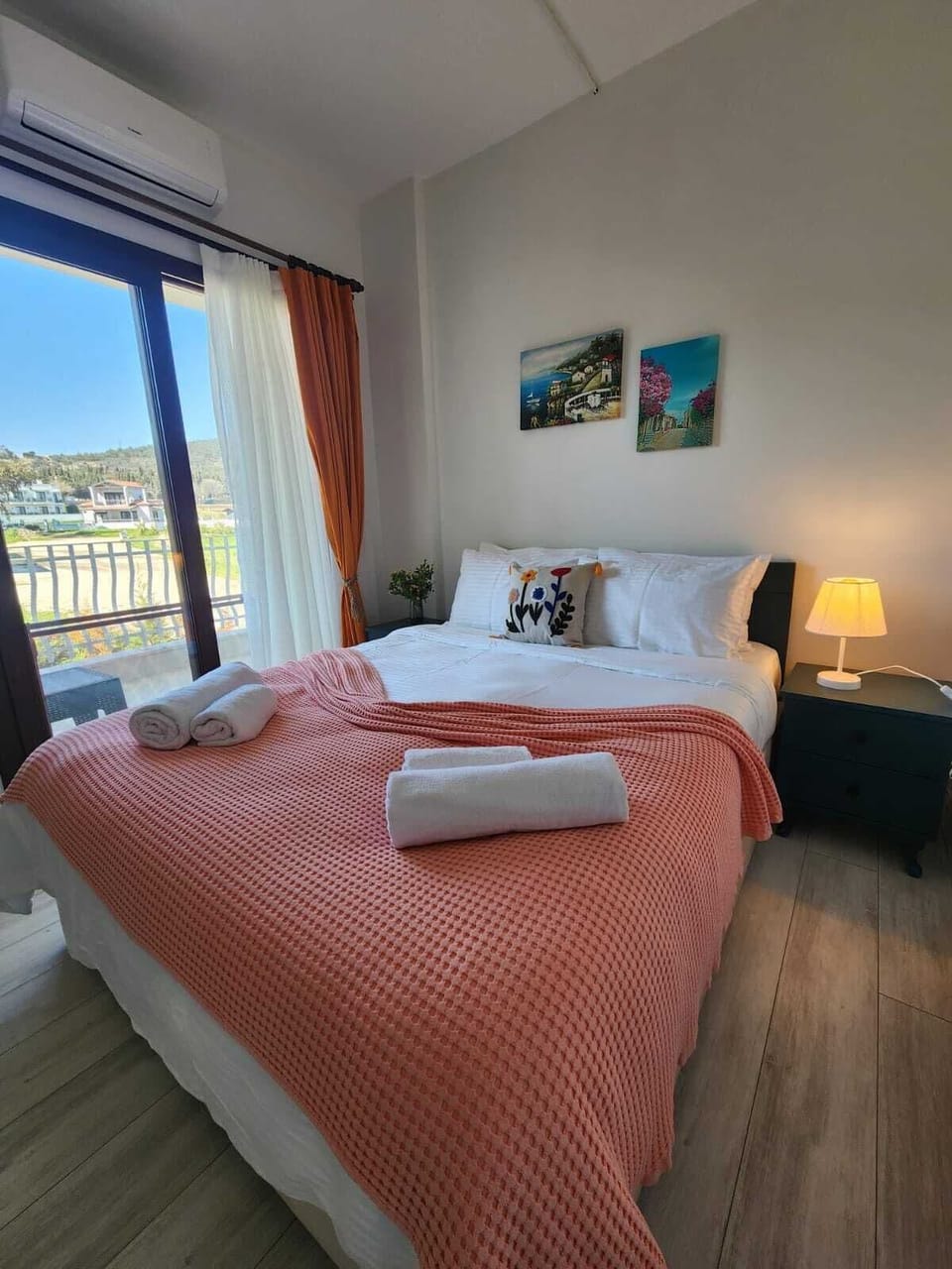 Double Room, Partial Sea View | Free WiFi