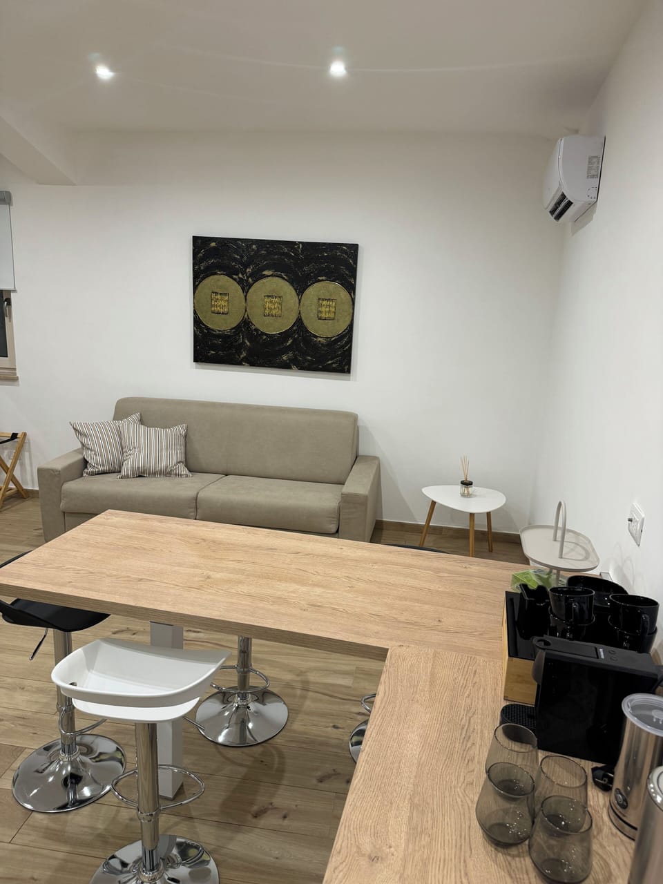 Superior Room, 1 Queen Bed with Sofa bed, Non Smoking, Hill View | Living room | 42-inch LED TV with digital channels, first-run movies