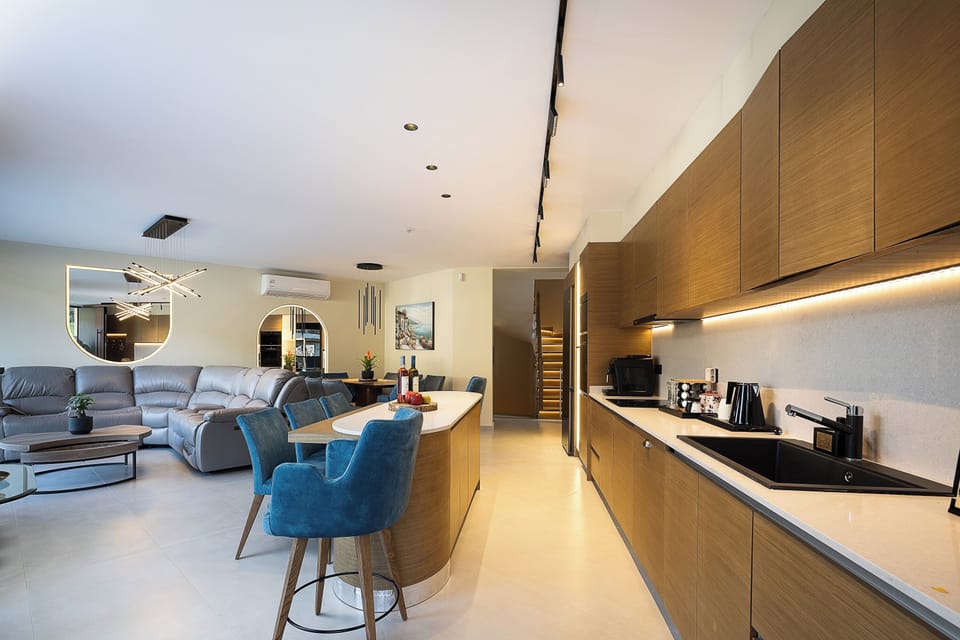 Luxury Villa, 4 Bedrooms, Sauna | Living area | Video-game console, books