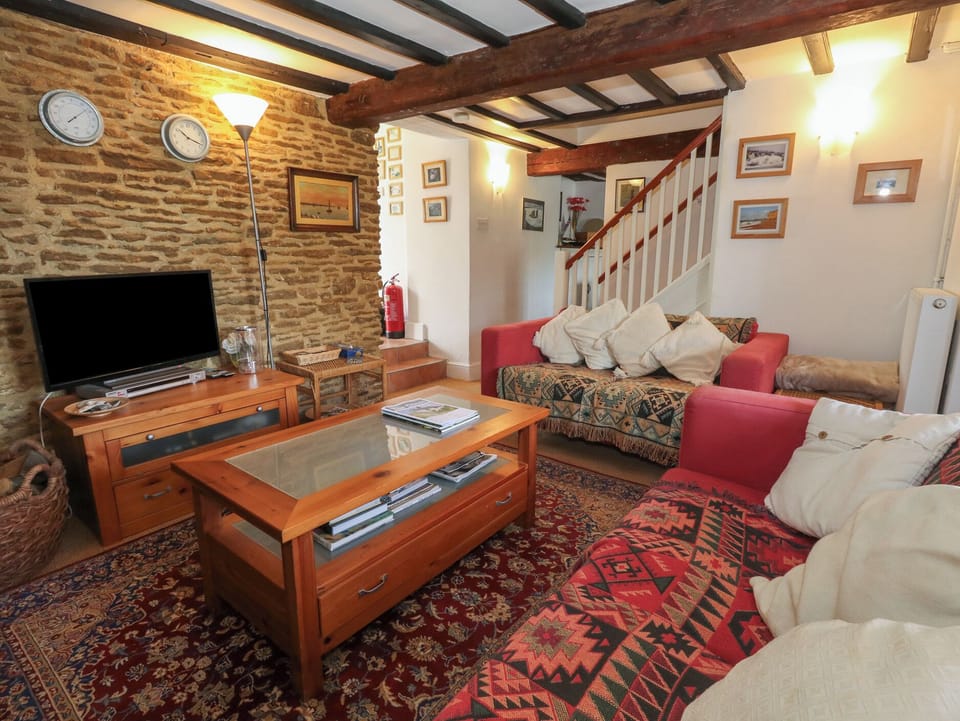 Fireplace, DVD player