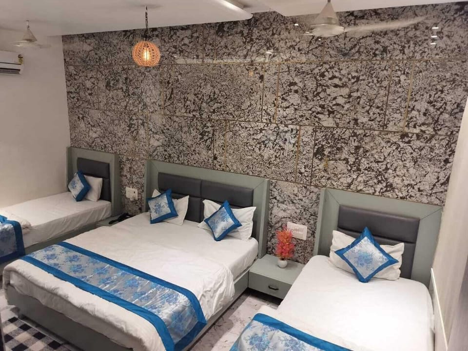 Classic Quadruple Room | Laptop workspace, WiFi (free)
