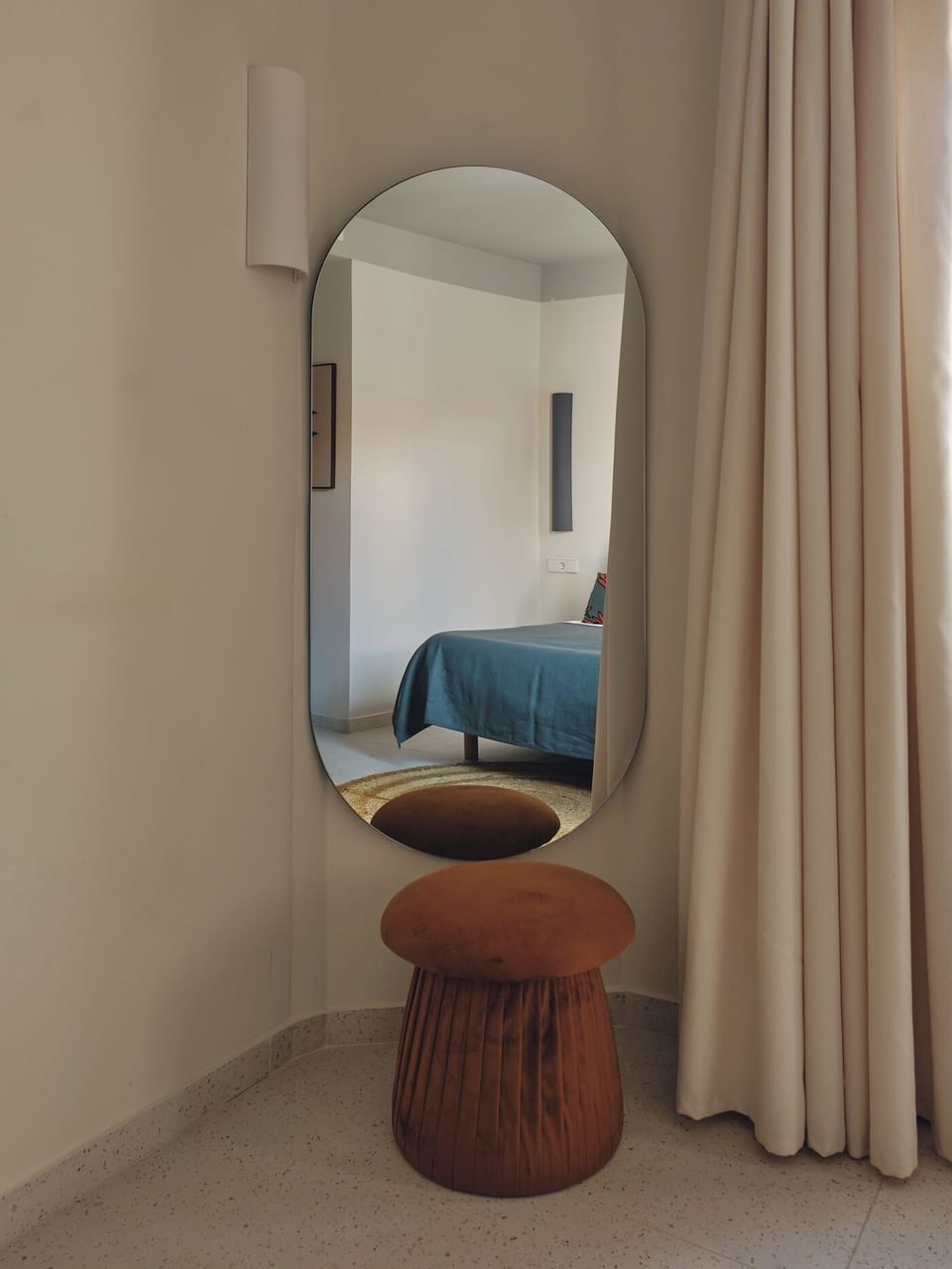 Standard Double or Twin Room | Desk, laptop workspace, soundproofing, iron/ironing board