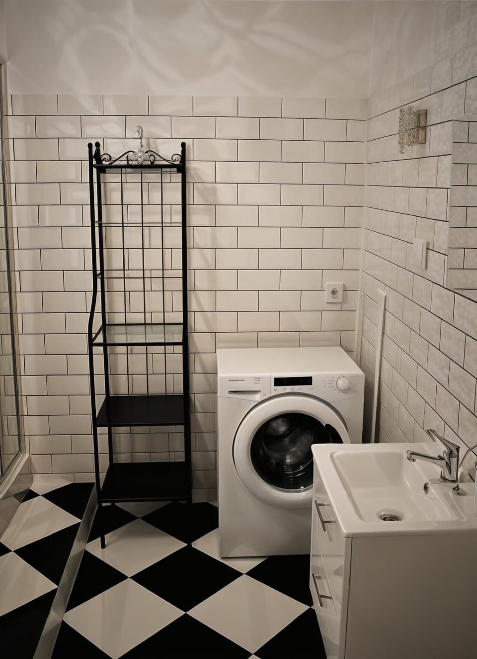 Comfort Studio, 1 Double Bed, Kitchenette, City View | Bathroom