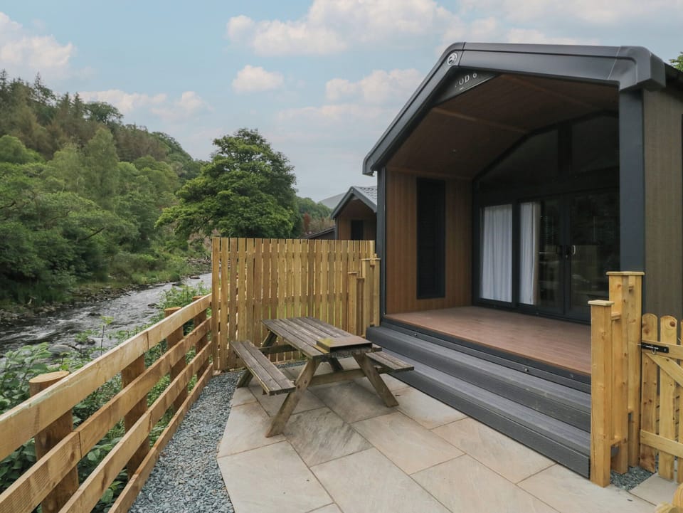 Cottage | Outdoor dining