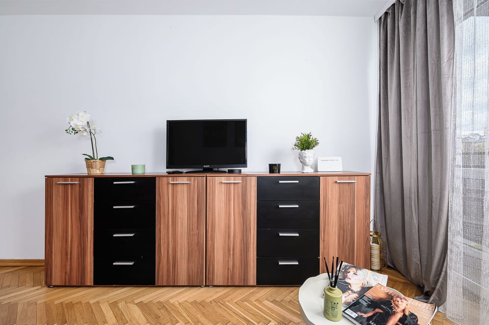 Comfort Apartment, City View | 1 bedroom, blackout drapes, soundproofing, iron/ironing board