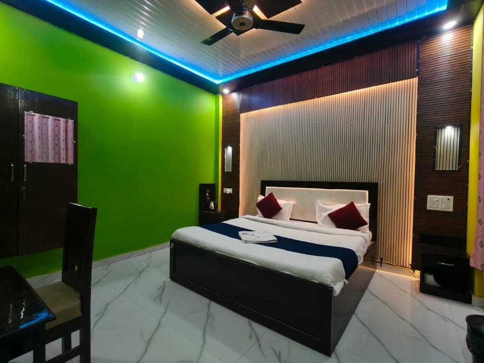 Superior Double Room | Desk, free WiFi