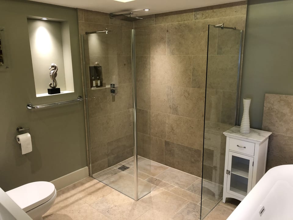 Bridal Suite (Four Poster) | Egyptian cotton sheets, premium bedding, in-room safe