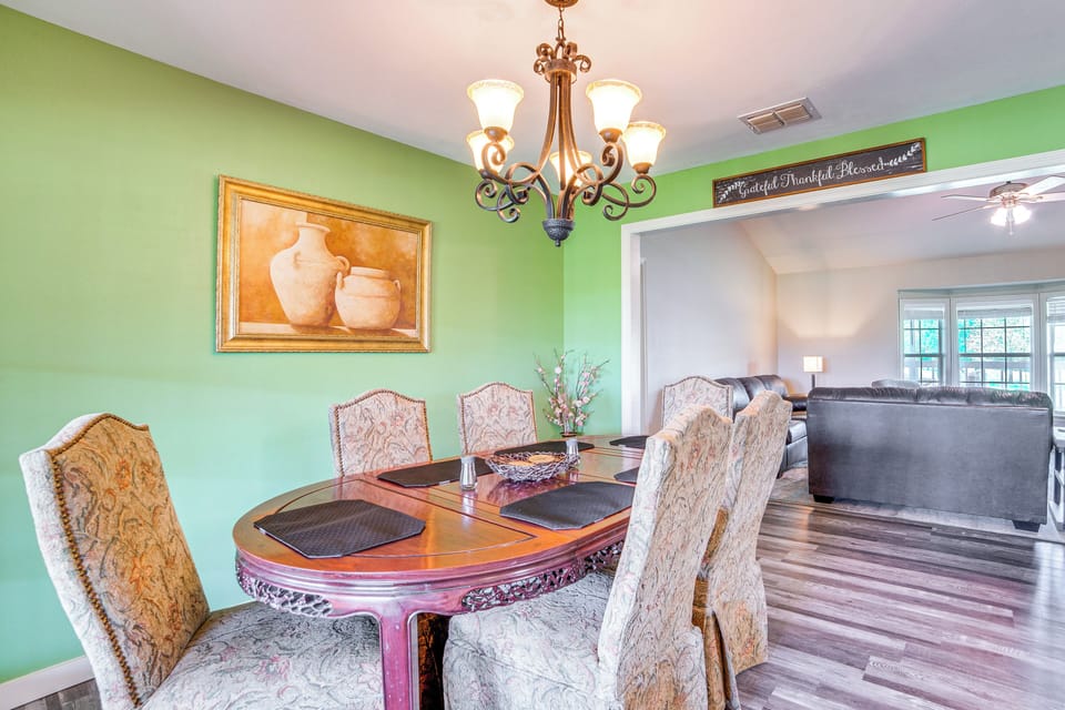 House (3 Bedrooms) | Interior
