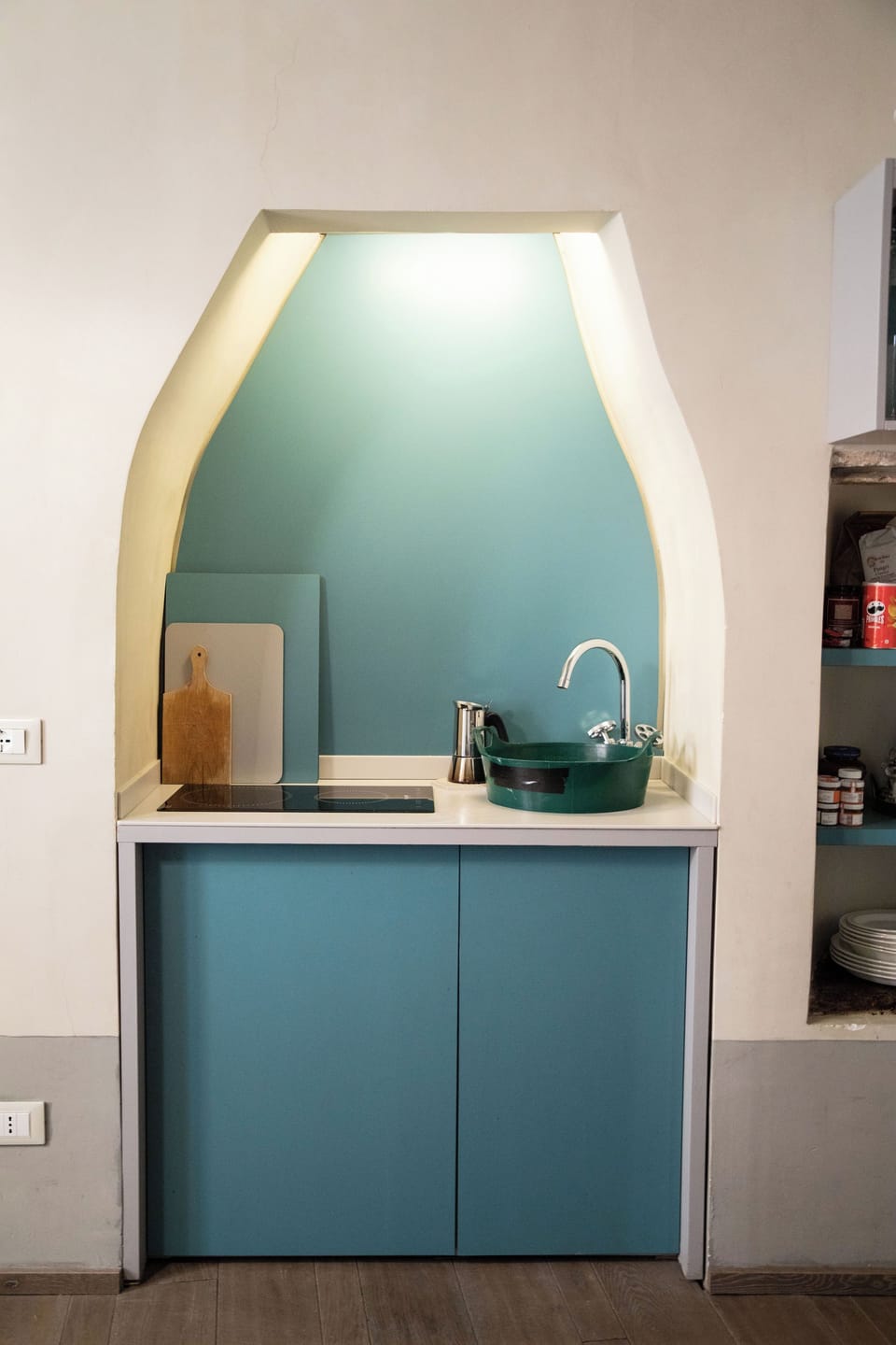 Junior Apartment, Balcony, City View | Private kitchen | Fridge, stovetop, cookware/dishes/utensils, cleaning supplies