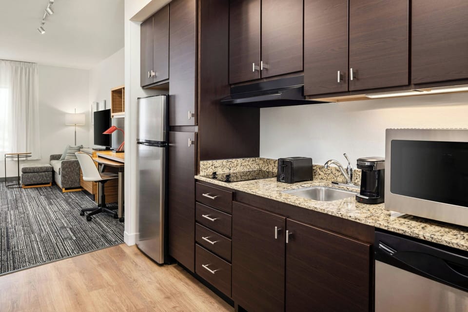 Premium bedding, pillowtop beds, desk, laptop workspace