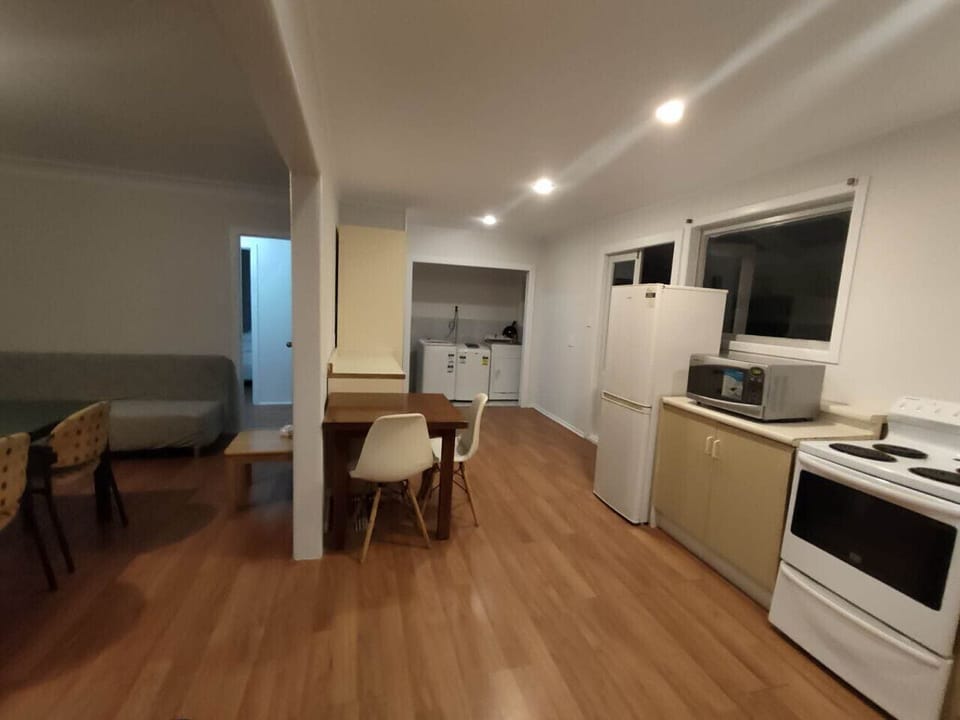Chalet | Private kitchen | Electric kettle, toaster
