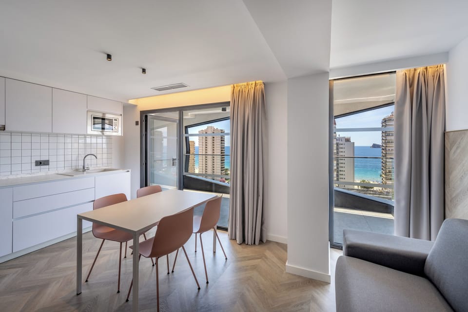 Apartment | Minibar, in-room safe, individually decorated, individually furnished