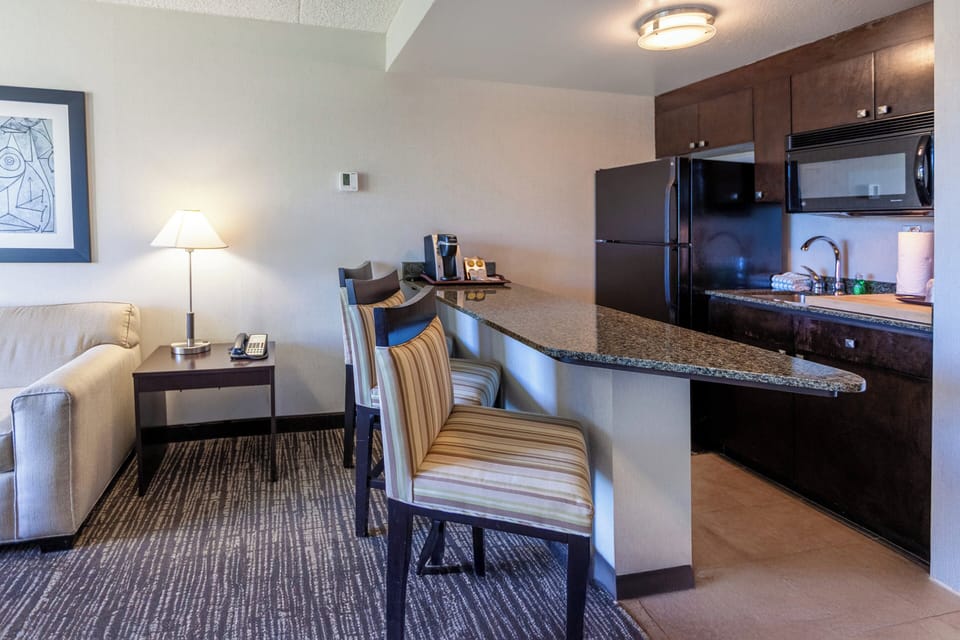 Premium bedding, pillowtop beds, desk, soundproofing