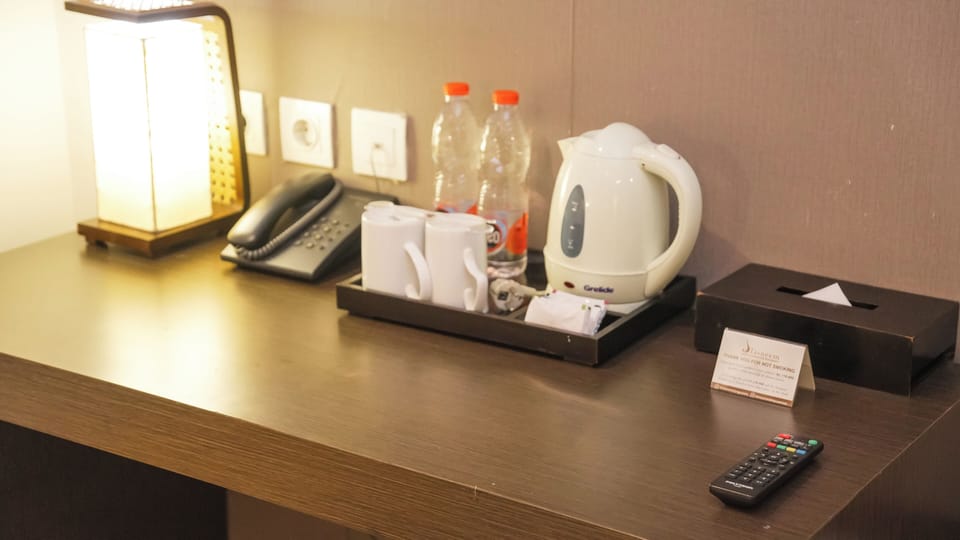 Superior Twin | In-room dining